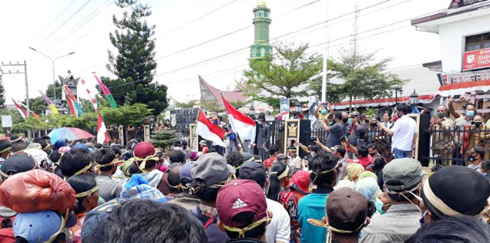 Ribuan Masyarakat Dairi Desak PT Gruti Hengkang dari Bumi Dairi