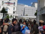 Dua Pejabat Disdik Sasaran Demo PMII di Kantor Gubsu