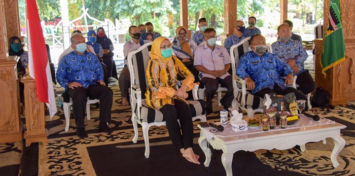 Konsisten Tingkatkan Sektor UKM, Pemkab Purwakarta Diganjar Natamukti