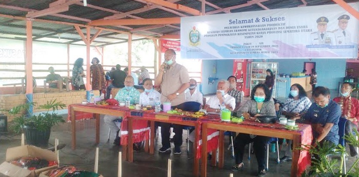 Gubsu Tutup Pelatihan Kewirausahaan di Pantai Pasifik Porsea