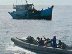 TNI-AL Tangkap Dua Kapal Asing Pencuri Ikan di Laut Natuna