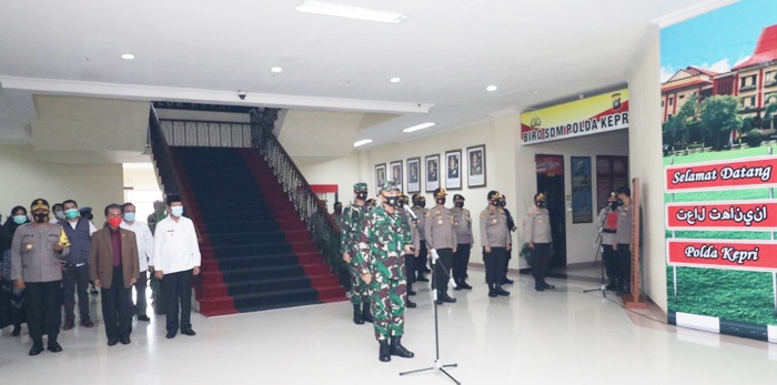 Danlantamal IV Hadiri Apel Gelar Pasukan Operasi Mantap Praja Seligi-2020