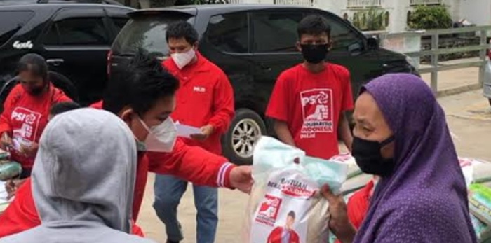 Hng Jin Gui Berbagi Sembako dari Pendapatan Pribadi, Rani Terharu