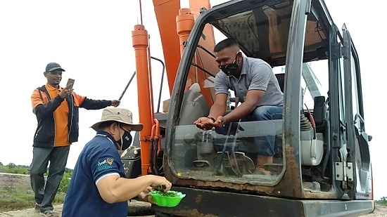 Bupati Langsa tepung tawari excavator