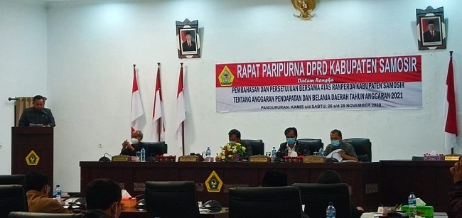 Rapat Paripurna DPRD Samosir