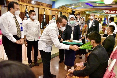 Lepas Tenaga Kesehatan