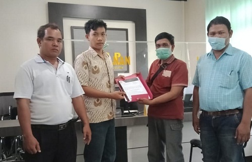 Ketua dan pengurus DPC AWNI Labusel