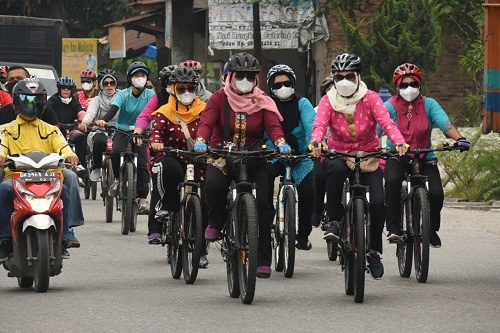 Peserta Lomba Gowes Cantik Kartini Korcab I Jalasenastri Armada Belawan