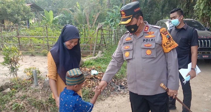Sang Pejuang Dhuafa