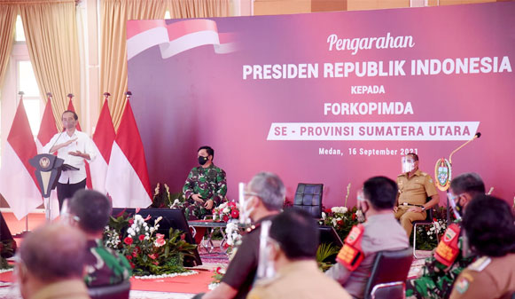 Presiden Jokowi Minta Habiskan Stok Vaksin