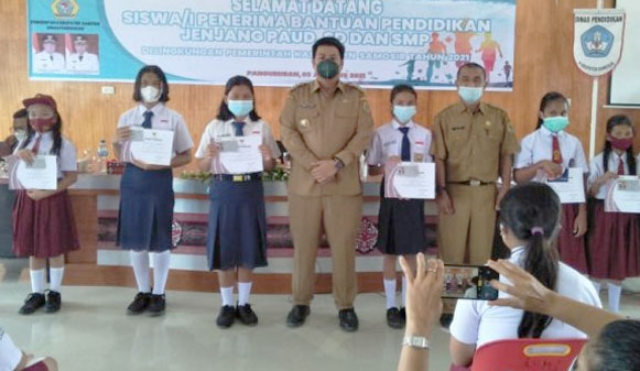 Bantuan Biaya Pendidikan Siswa SD Hingga Perguruan Tinggi