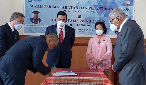 Dr Arnaldo Maruli Tua Sinaga Jadi Rektor IT Del Laguboti