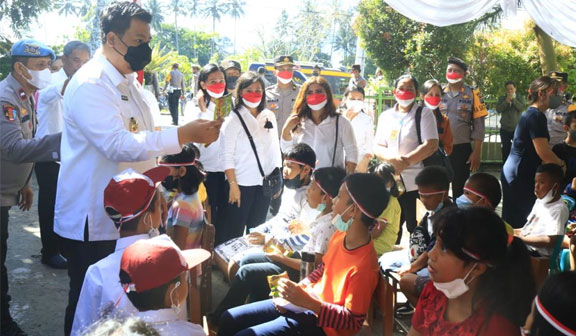 Bupati Samosir Hadiri Launching Vaksinasi Merdeka