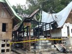 rumah berornamen batak terbakar