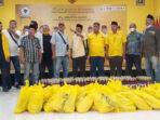 0000_Golkar Ketua DPD Partai Golkar Deliserdang Bagikan Paket Idul Fitri