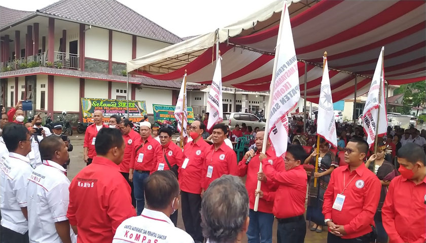 rapidin simbolon lantik kompas