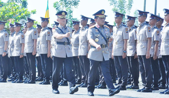 Penutupan Pendidikan Pembentukan Bintara Polri di SPN Hinai