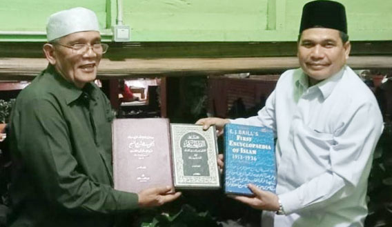 Prof Dr H Abbas Pulungan, Aktifis, Pendidik dan Peneliti