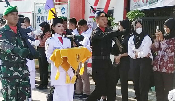 Dandim 0409 Rejang Lebong Irup Penurunan Merah Putih