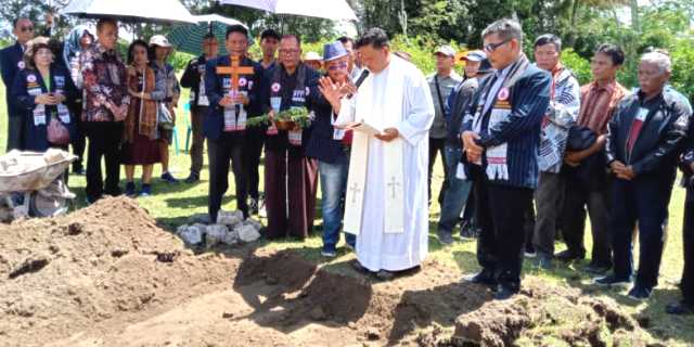 Tugu Raja Sitanggang Mulai Dibangun di Samosir