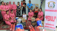 Bhayangkari Cabang Samosir Kunjungi Korban Kebakaran