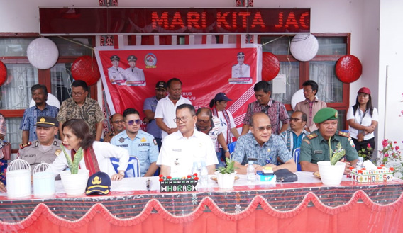 Lomba Gerak Jalan Meriahkan HUT Kemerdekaan RI di Laguboti