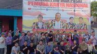 Ketua Harian Pemuda Karya Nasional (PKN), DR Tuangkus Harianja, Sekretaris Panitia Agusli dan segenap kader berfoto bersama usai Rapat Panitia, Jumat (16/8), di Sekretariat DPP PKN, Jl Tengku Raja Muda, Lubukpakam, Deliserdang. Foto:rep-delegasitv