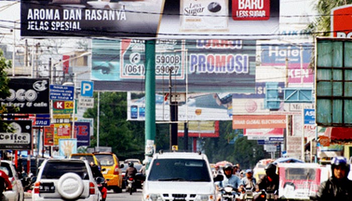 Legislator: Medan Harus Bersih dari Reklame Ilegal