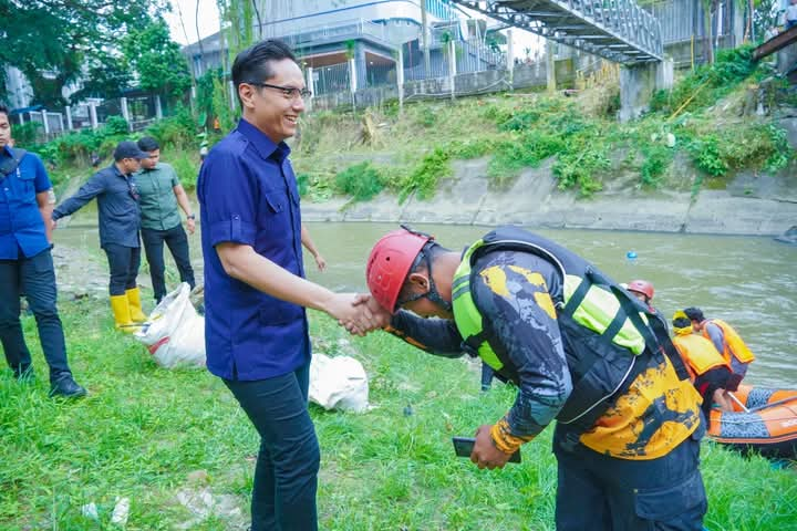 Aksi Mahasiswa Bersih-bersih Sungai Diapresiasi Wali Kota Medan