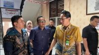 Rico Waras Berang Camat Medan Polonia Telat Masuk Kantor