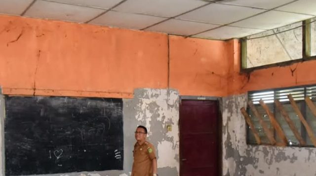 Zakiyuddin Terenyuh Melihat Kondisi SDN Jalan Madong Lubis Medan