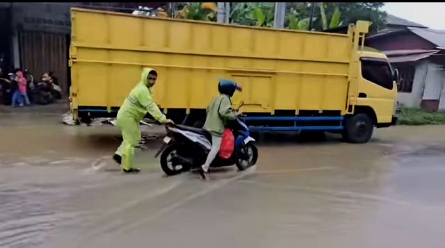 Banjir di Gunung Sitoli Mulai Surut