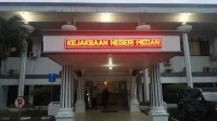 Kejari Medan Jemput Paksa Tersangka Korupsi Penguasaan Aset KAI Rp21,91 miliar