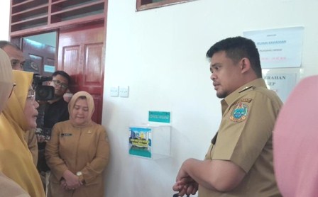 Bobby Sidak ke RSU Haji Medan, Stok Sebagian Obat Kosong