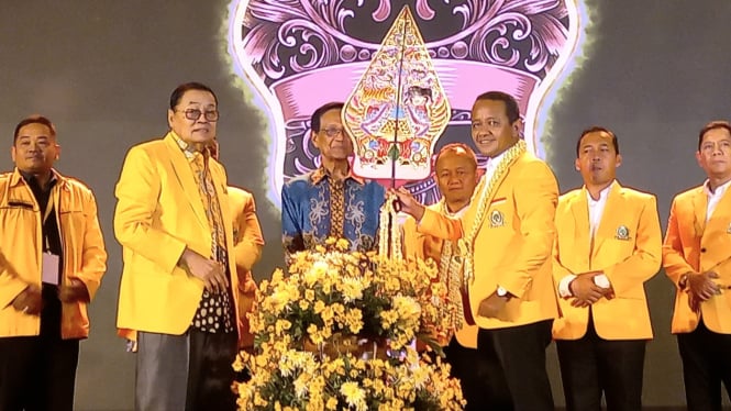 6829ce340da53-bahlil-lahadalia-buka-musda-xi-dpd-golkar-diy_jogja