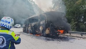 Satu Unit Bus Terbakar di Jalur Medan-Berastagi, Diduga Akibat Korsleting Listrik