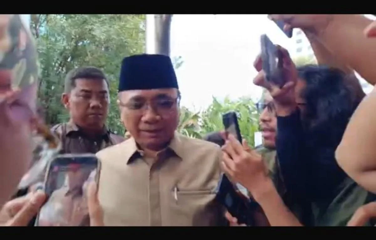 mantan-menteri-agama-diperiksa-kpk-soal-dugaan-korupsi-kuota-haji-kerugian-negara-tembus-rp1-triliun-064115