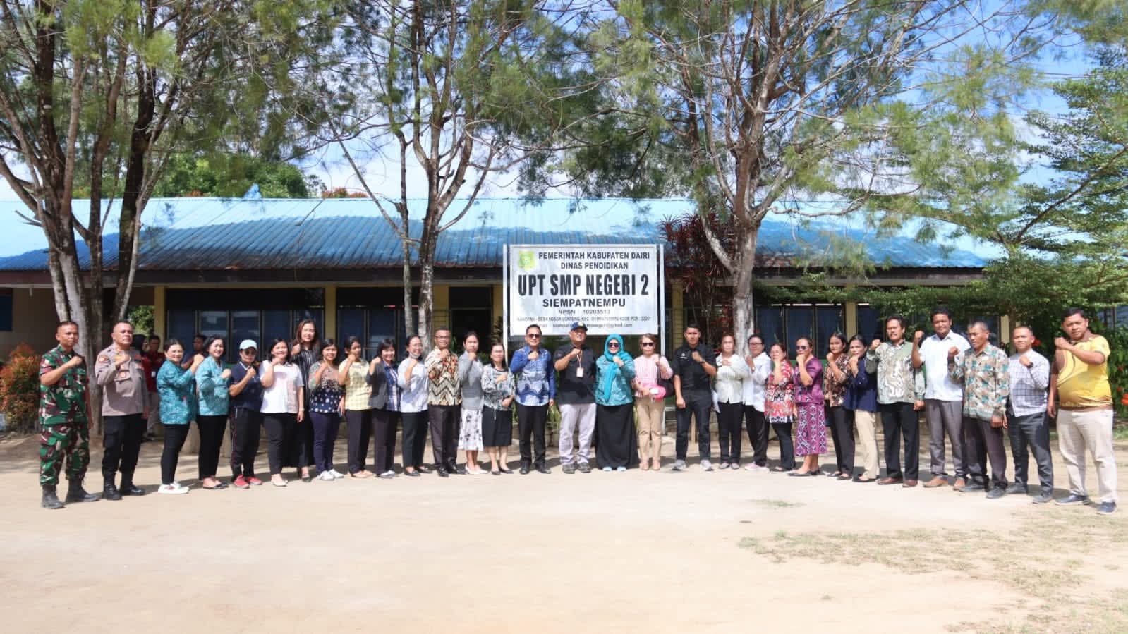 Wakil Bupati Dairi Resmikan SPPG Dapur Family Sosor Lontung