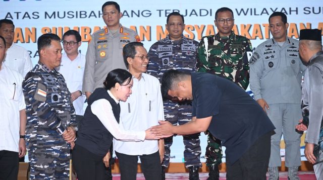 Pemko Batam memberi bantuan bencana
