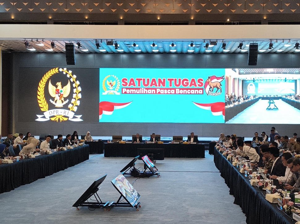 dpr-gelar-rapat-koordinasi-dengan-pemerintah-bahas-progres-pemulihan-pascabencana-sumatera-18022026-110842 (1) Rumah