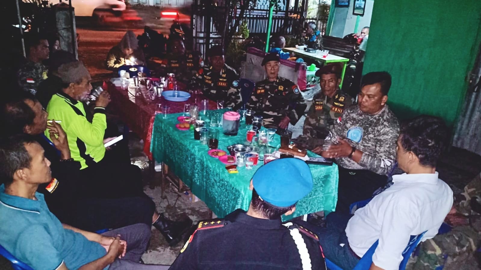 Konsolidasi organisasi