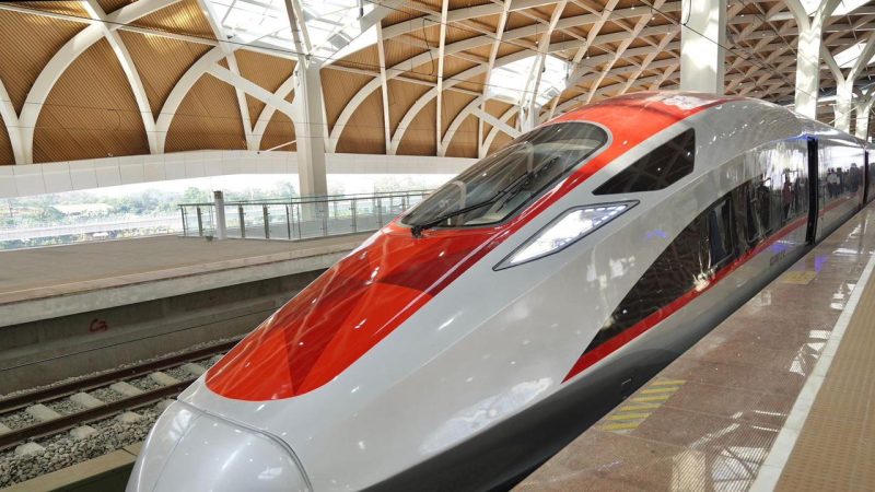 Kereta cepat Woosh. Foto: Ist.