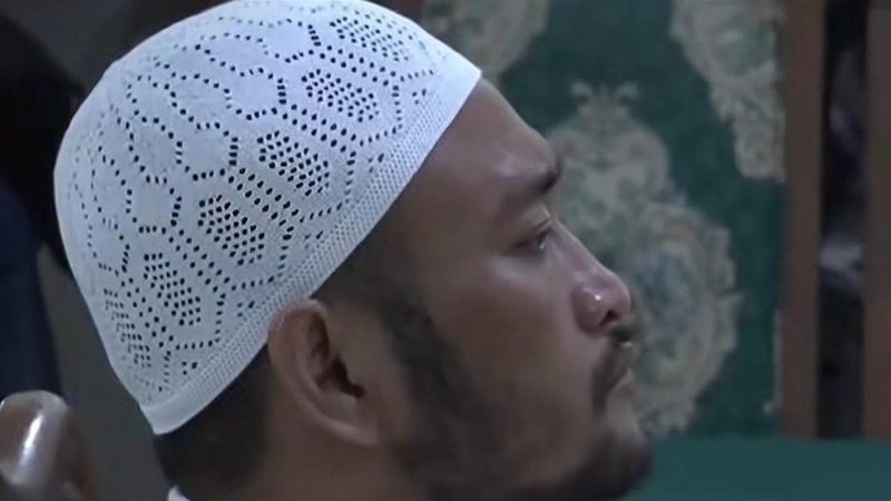 Robig Zaenudin, mantan anggota polisi Satresnarkoba Polrestabes Semarang yang menembak mati siswa SMKN 4 Semarang menjalani sidang vonis. Foto: Ist.