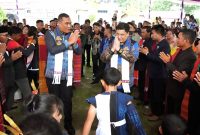 Punguan Sonak Malela se-Kabupaten Samosir resmi terbentuk dan dilantik dalam sebuah acara yang dirangkaikan dengan ibadah perayaan Paskah Oikumene di halaman Gereja HKBP Rianiate, Pangururan, Sabtu (18/4/2026).