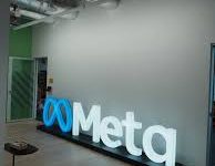 Meta PHK 8.000 Karyawan, Ganti dengan AI. Foto: Ist.
