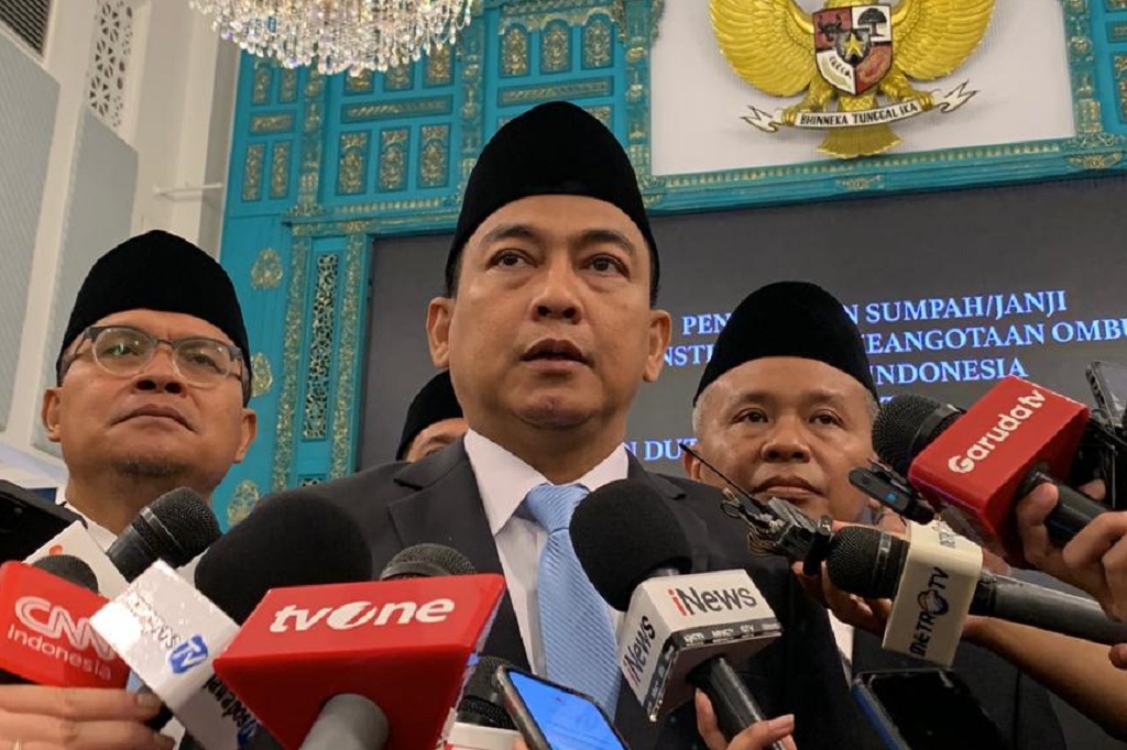 ketua_ombudsman_di_istana Rekayasa Surat Ombudsman