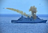 Penembakan Rudal Exocet MM40 Block 3 dari KRI pada latopslagab di perairan Karimun Jawa, Kamis (23/4/2026). Foto: Ist.