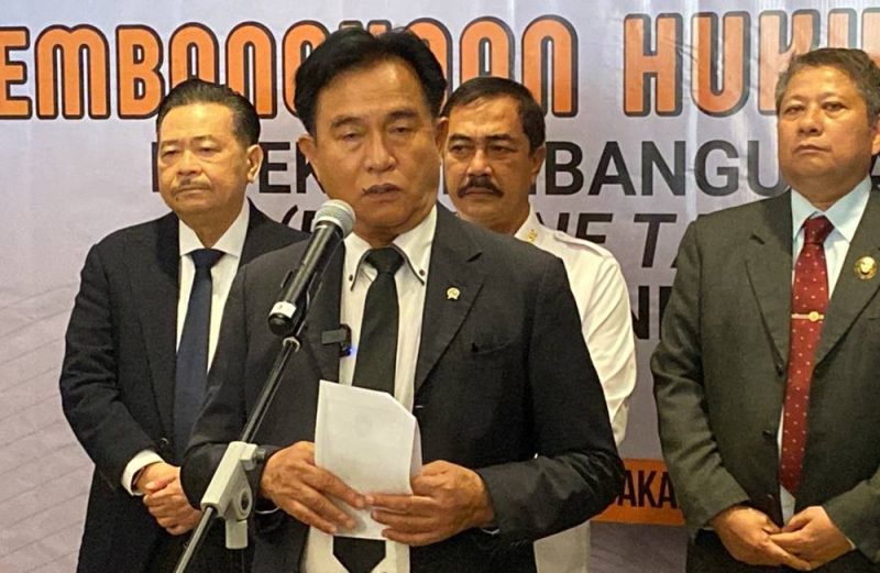 Menko Kumham Imipas, Yusril Ihza Mahendra menargetkan RUU Pemilu rampung dalam 2,5 tahun. Foto: Ist.
