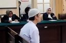 Alvi Maulana, pemutilasi jasad pacar hingga 600 bagian divonis hukuman penjara seumur hidup oleh hakim Pengadilan Negeri Mojokerto, Senin (27/4/2026). Foto: Ist.