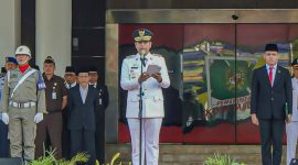 Wali Kota Medan Rico Waas Pimpin Upacara Hari Otonomi Daerah ke-30 di halaman Kantor Wali Kota Medan, Senin (27/4/2026). Foto: Ist.